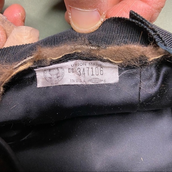 Mink pillbox hat circa 1963. Child’s hat as circumference is 21.75”. Beautiful. - Picture 5 of 5